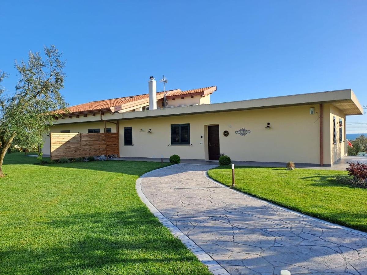 Bed and Breakfast La Campagna Di Peppe E Tullia Formia Exterior foto