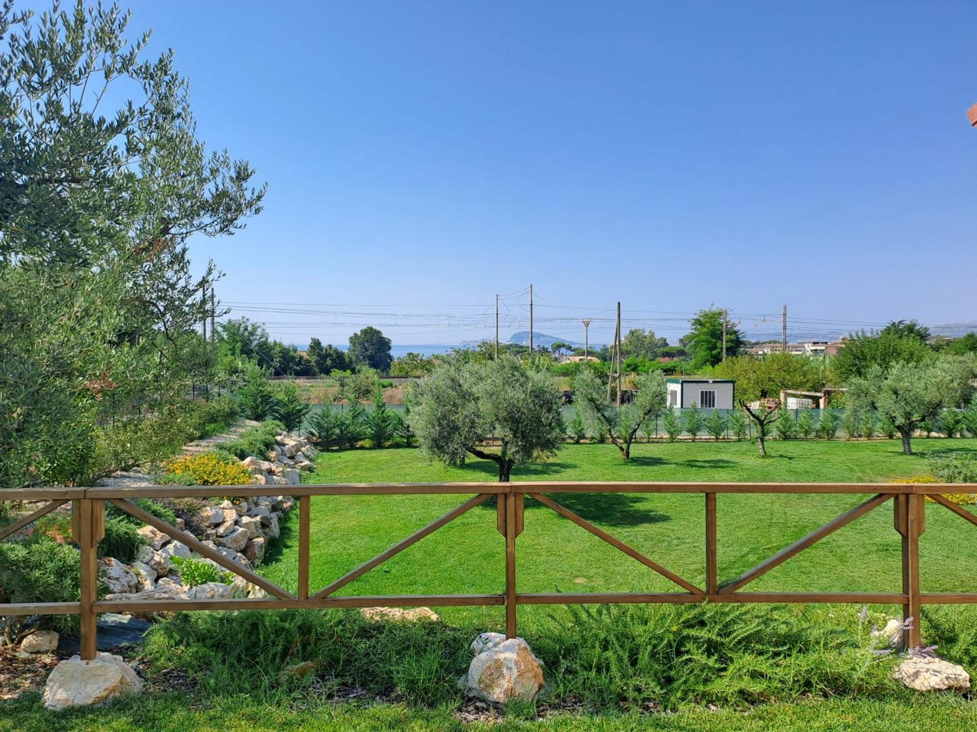 Bed and Breakfast La Campagna Di Peppe E Tullia Formia Exterior foto